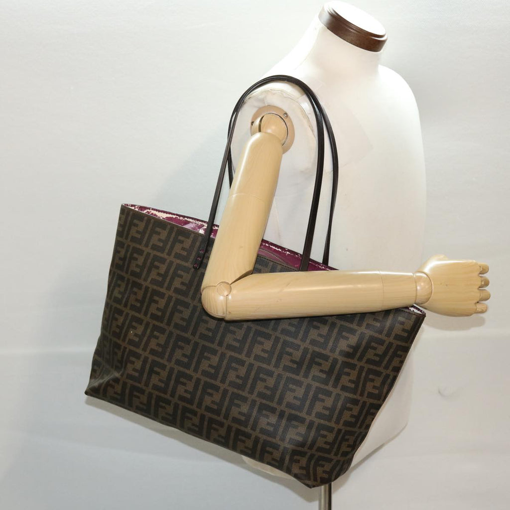 FENDI Zucca Canvas Tote Bag Black Brown yk7649