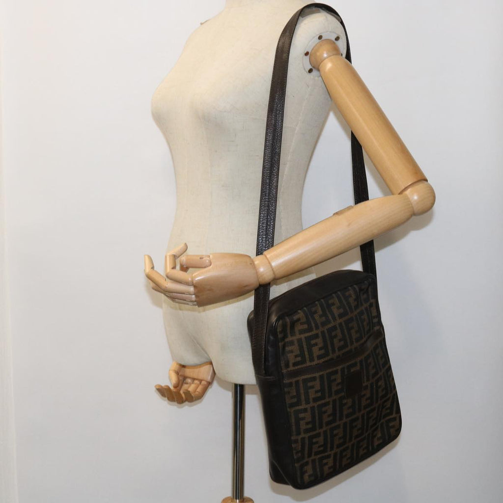 FENDI Zucca Canvas Shoulder Bag Vintage Brown yk8520