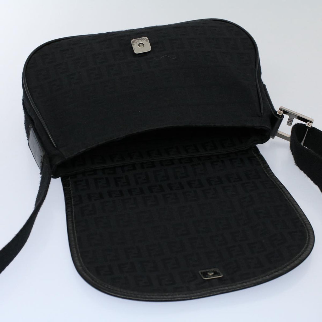FENDI Zucchino Canvas Shoulder Bag Black yk8645
