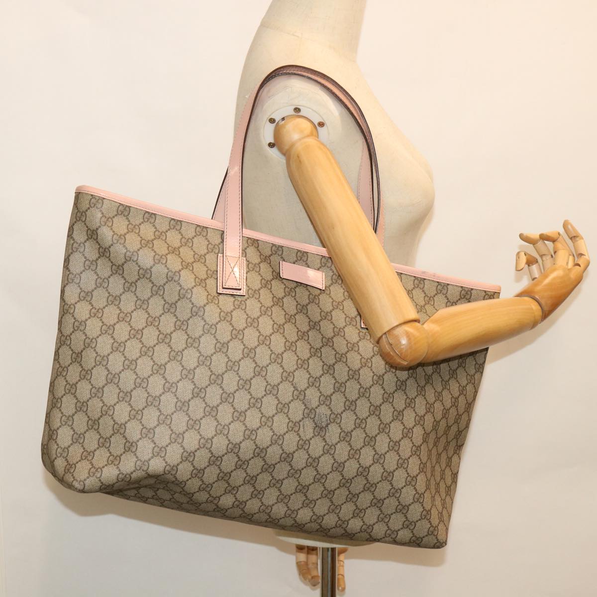 GUCCI GG Supreme Tote Bag PVC Leather Beige 211120 yk8792
