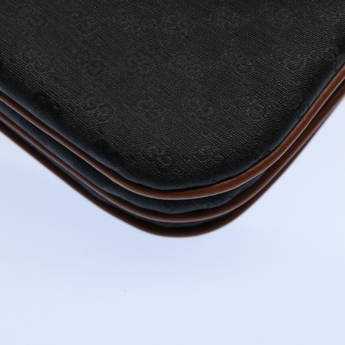GUCCI Micro GG Canvas Shoulder Bag Black 004.106.0024 yk8830
