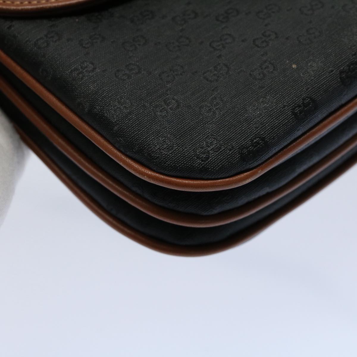GUCCI Micro GG Canvas Shoulder Bag Black 004.106.0024 yk8830