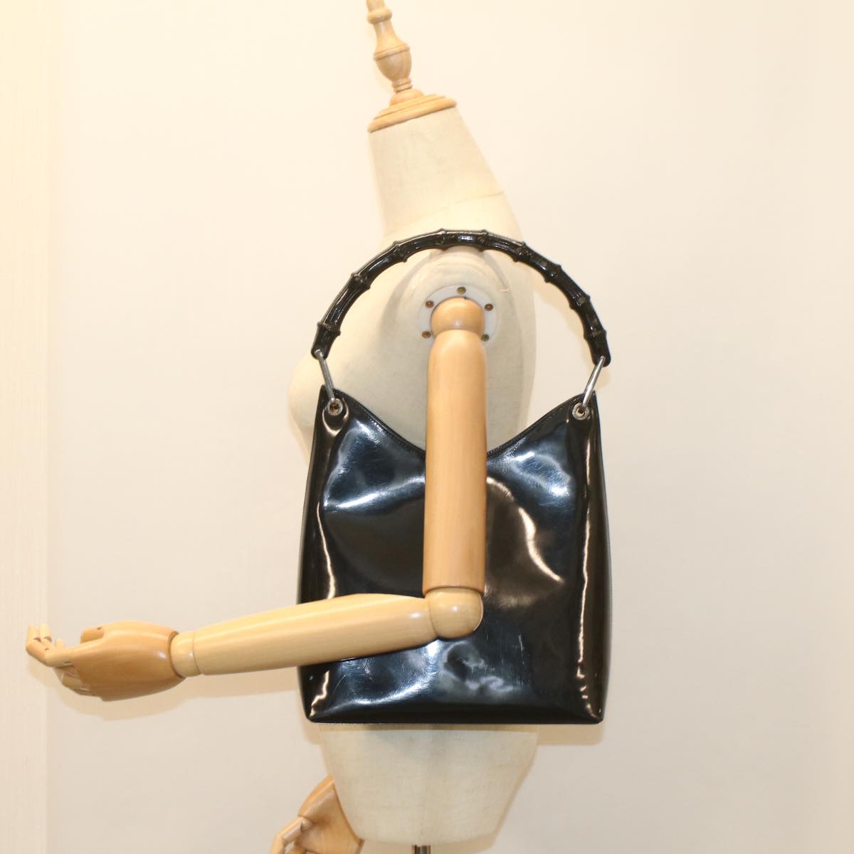 GUCCI Bamboo Shoulder Bag Patent leather Black 001 2046 3007 yk8834