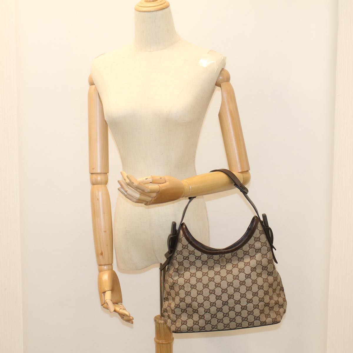 GUCCI GG Canvas Shoulder Bag Beige 107752 yk8859