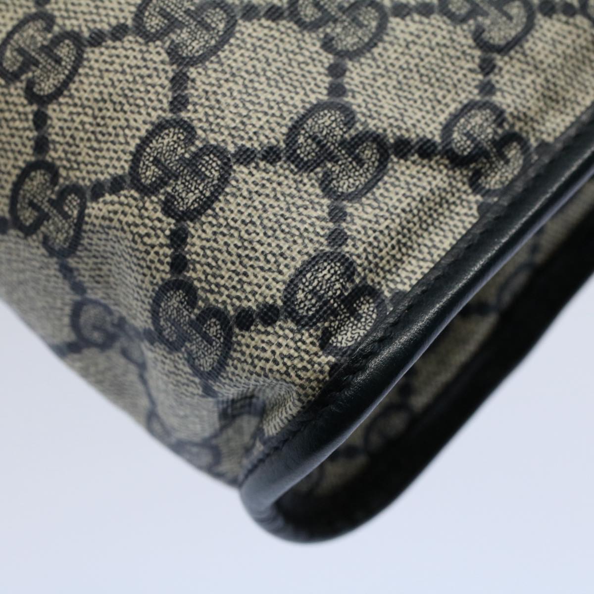 GUCCI GG Supreme Clutch Bag PVC Leather Navy Gray 014 115 yk8933