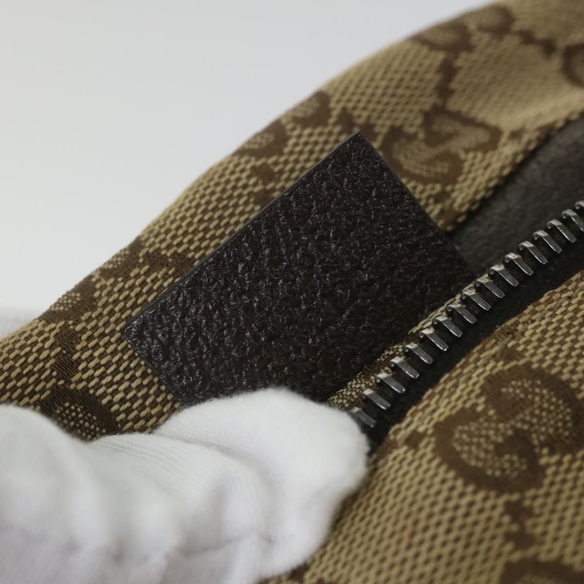 GUCCI GG Canvas Waist bag Beige 28566 yk9384