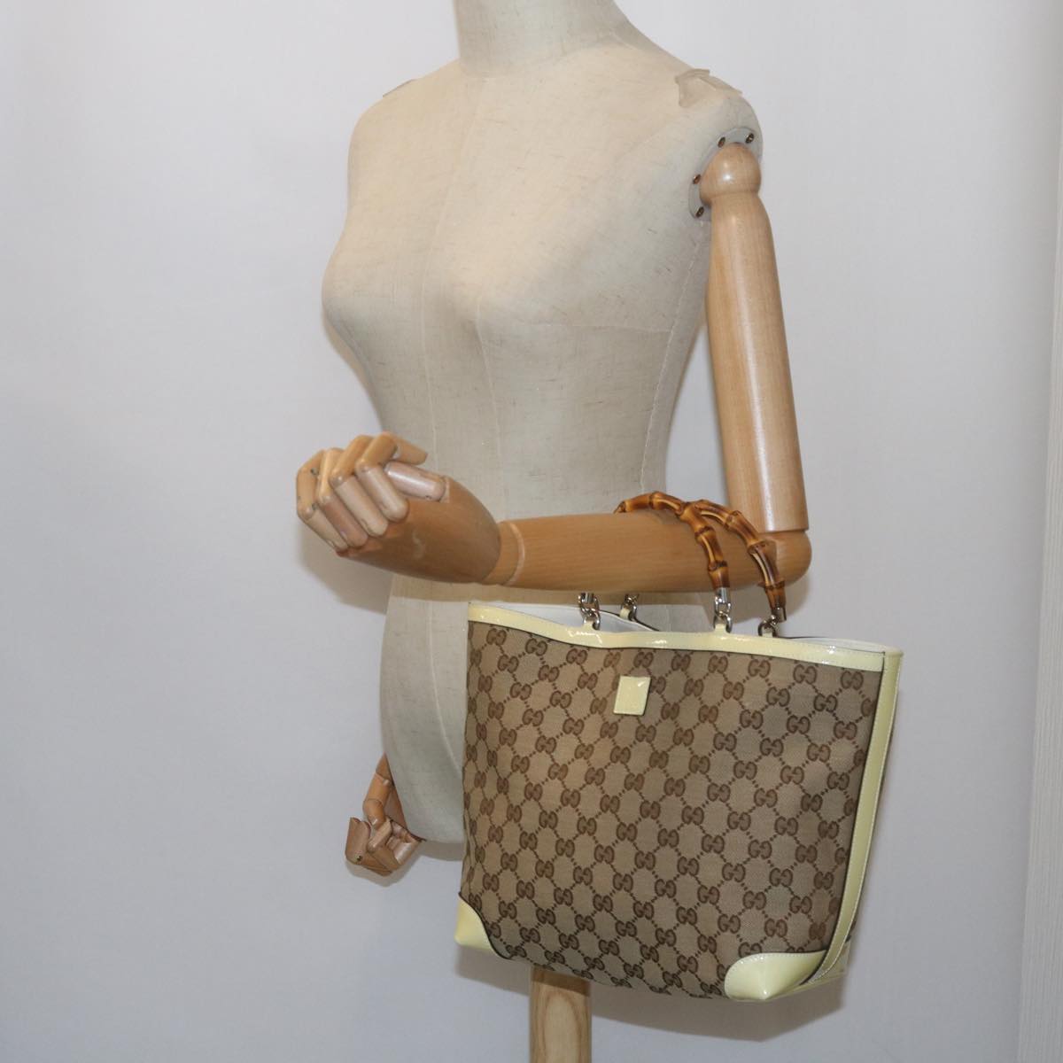 GUCCI GG Canvas Bamboo Hand Bag Beige 311175 yk9538