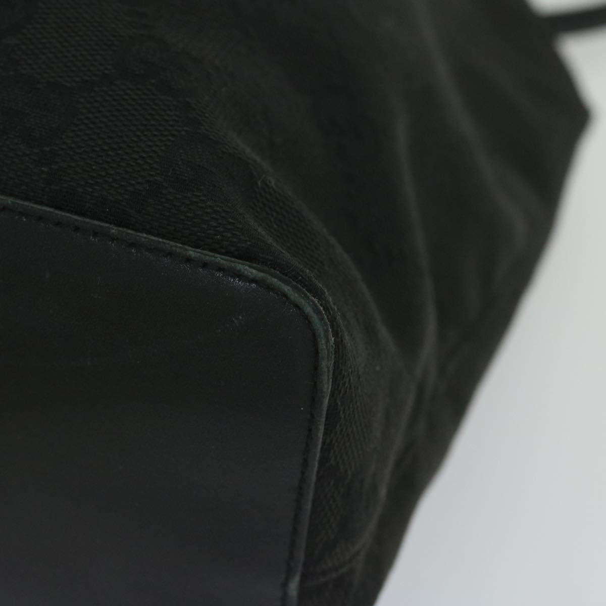 GUCCI GG Canvas Shoulder Bag Black 90644 yk9618