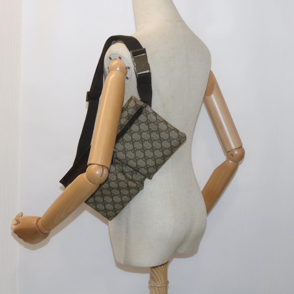 GUCCI GG Canvas Waist bag PVC Beige 28566 yk9788