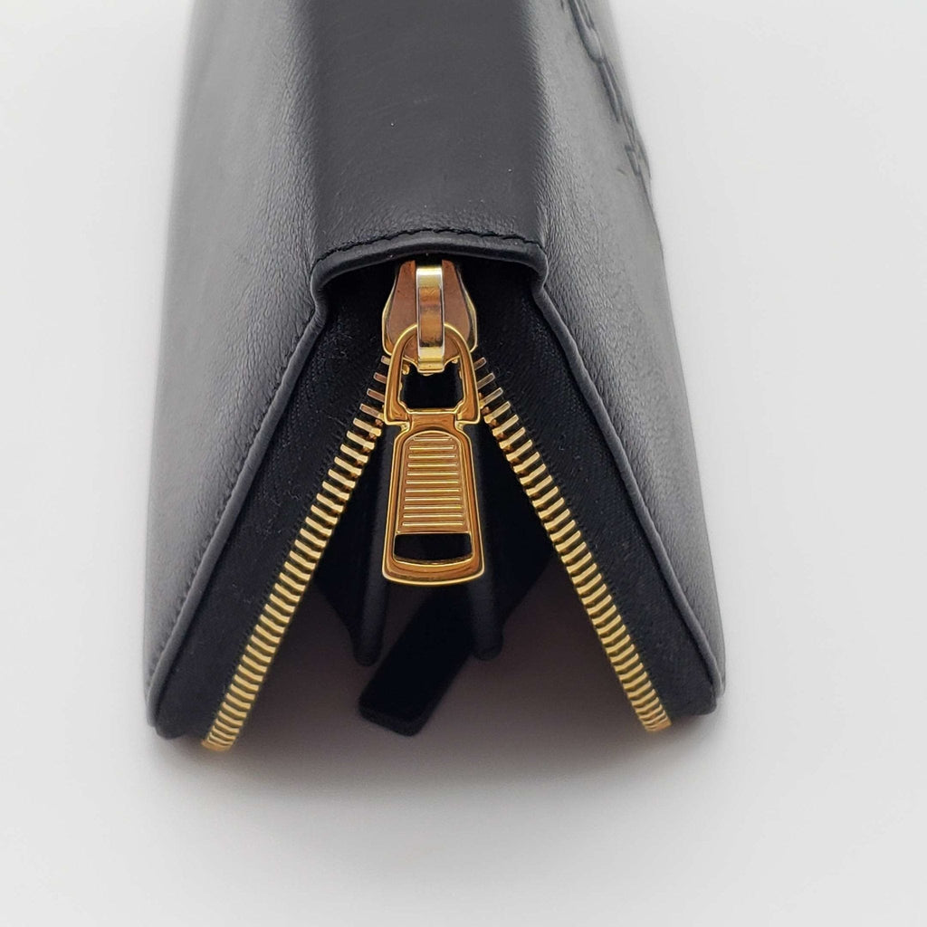 YSL Yves Saint Laurent Zippy Black Wallet